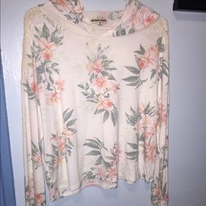 Long sleeve floral top with lace shoulders